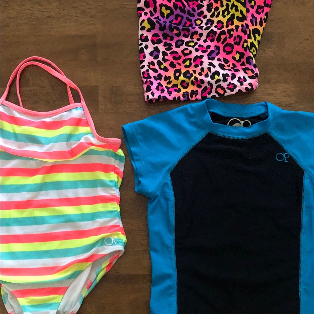 OP Kids Blue and Black Short Sleeve Tee Swimsuit SwimTops